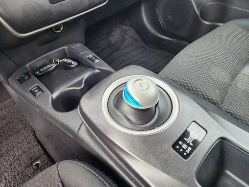 Used 2015 Nissan Leaf S w/ Charge Package image 19