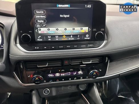 Used 2022 Nissan Rogue Platinum w/ Head-Up Display Package image 17