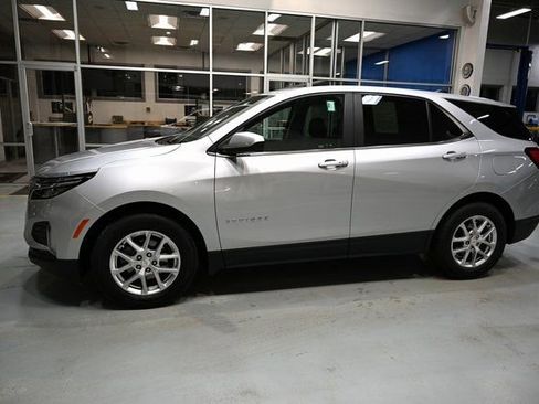 Used 2022 Chevrolet Equinox LT image 7
