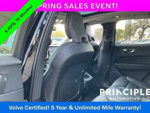 Certified 2025 Volvo XC60 B5 Core image 27