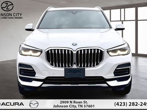 Used 2023 BMW X5 xDrive40i w/ Premium Package image 3