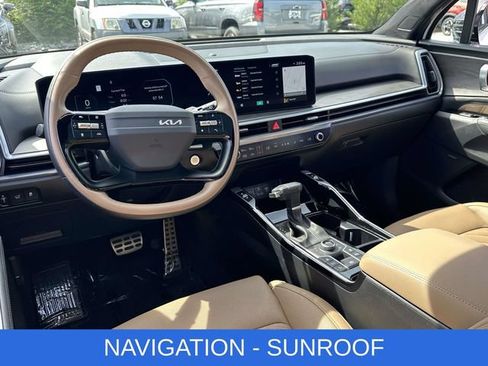 Used 2026 Kia Sorento SX Prestige w/ Olive Brown Leather Package AWD/4WD image 2