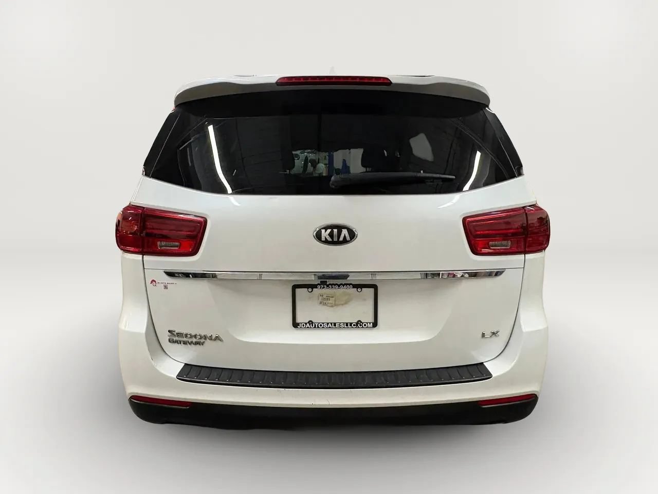 Used 2020 Kia Sedona LX FWD image 4