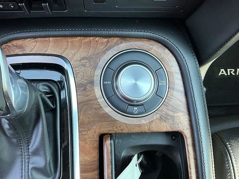 Used 2022 Nissan Armada SL RWD image 21