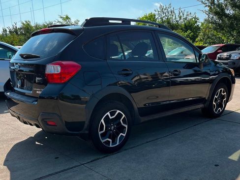 Used 2016 Subaru Crosstrek 2.0i Premium w/ Moonroof Package AWD/4WD image 6