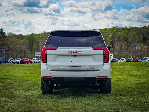 New 2026 GMC Yukon AT4 w/ AT4 Premium Plus Package AWD/4WD image 4