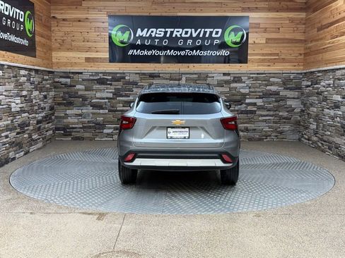 New 2025 Chevrolet Trax LT w/ Driver Confidence Package image 8