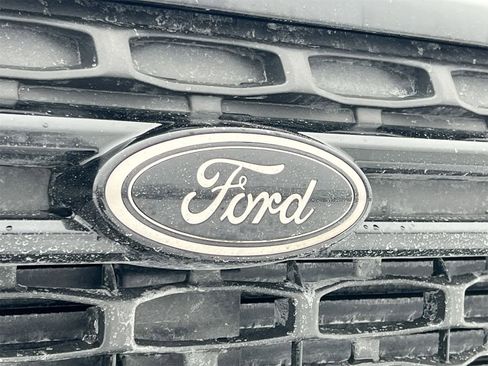 Used 2023 Ford Maverick XLT w/ Equipment Group 300A Standard image 13