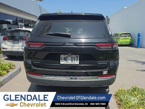 Used 2023 Jeep Grand Cherokee Laredo AWD/4WD image 5