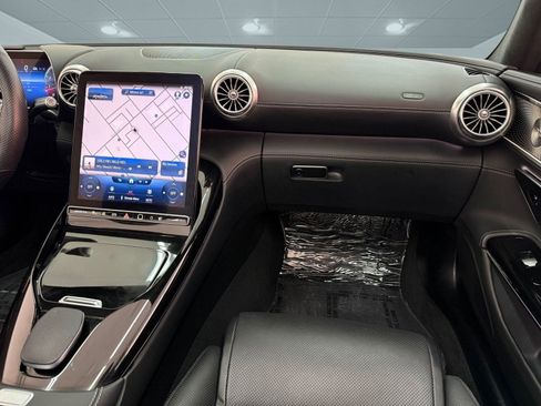 Certified 2022 Mercedes-Benz SL 63 AMG 4MATIC w/ Driver Assistance Package image 27