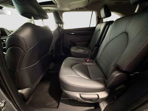 Certified 2026 Toyota Highlander XLE AWD/4WD image 22