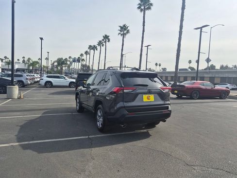 Used 2025 Toyota RAV4 XLE image 5