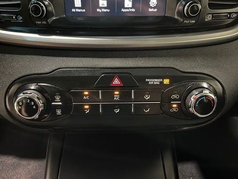 Used 2019 Kia Sorento AWD image 35