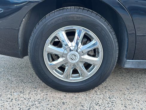 Used 2007 Buick LaCrosse CX w/ Chrome Enhancement Package image 32