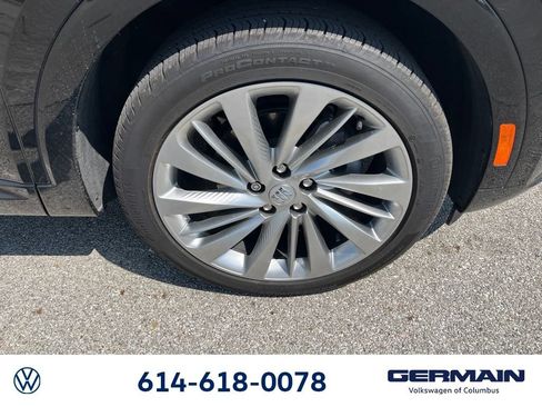 Used 2025 Buick Envision Avenir AWD/4WD image 13