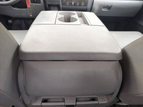 Used 2011 Toyota Tundra 2WD Double Cab w/ Tow Pkg image 18