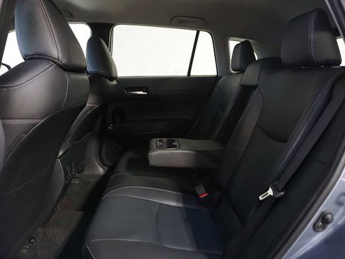 Used 2023 Toyota Corolla Cross XLE image 16