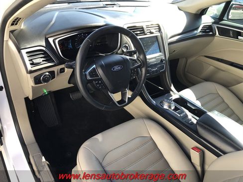 Used 2020 Ford Fusion SEL FWD image 10