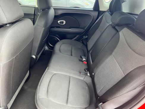 Used 2017 Kia Soul + w/ Designer's Package FWD image 7