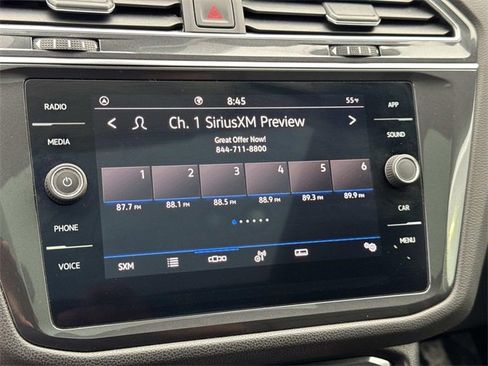 Certified 2022 Volkswagen Tiguan SE w/ Panoramic Sunroof Package image 19