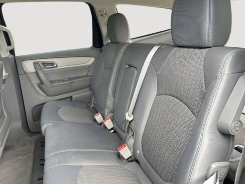 Used 2017 Chevrolet Traverse LS FWD image 6