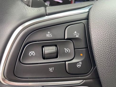 Used 2023 Buick Envision Essence w/ Sport Touring Package image 18