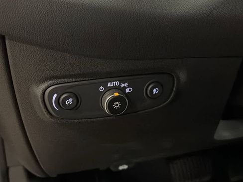 Used 2020 Chevrolet Equinox LT image 9