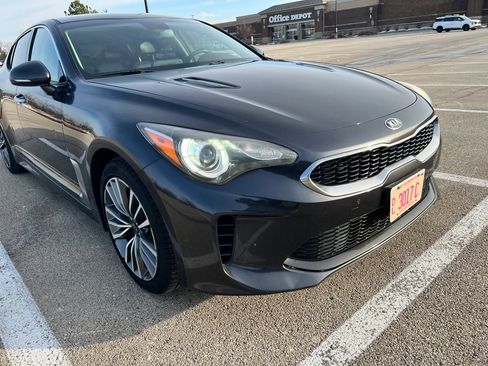 Used 2019 Kia Stinger RWD image 16