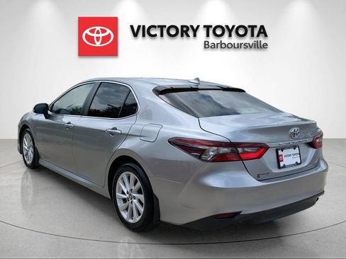 Used 2022 Toyota Camry LE FWD image 3