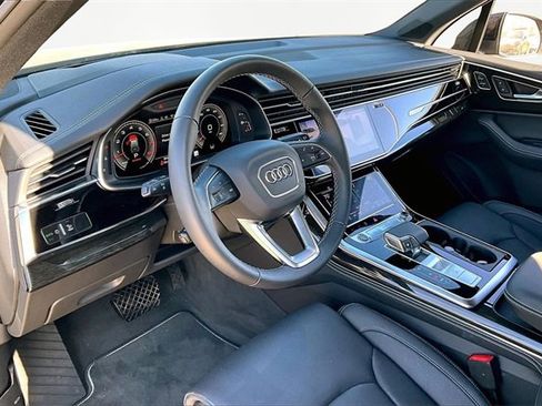 Used 2025 Audi Q7 3.0T Prestige w/ Prestige Package image 13