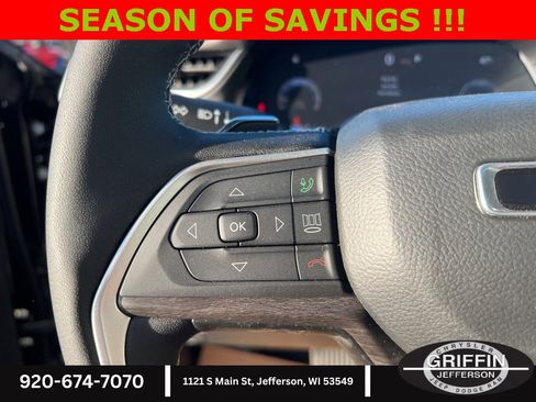 New 2025 Jeep Grand Cherokee Limited w/ Luxury Tech Group II image 20