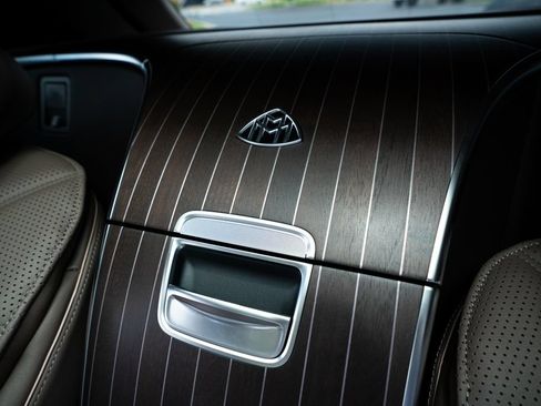 Used 2024 Mercedes-Benz Maybach EQS 680 4MATIC image 52
