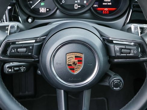 Certified 2026 Porsche Macan AWD/4WD image 41