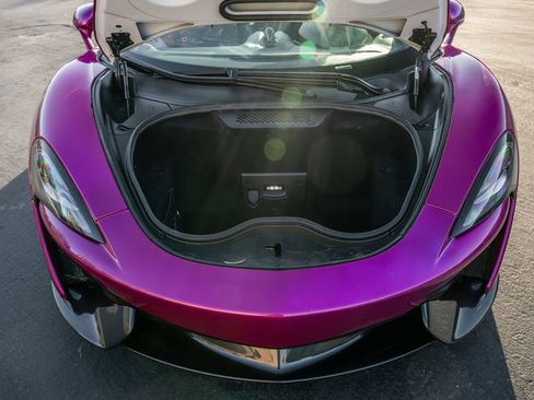 Used 2018 McLaren 570S Spider RWD image 47