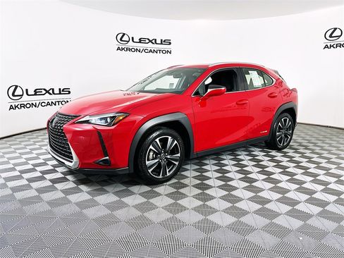 Used 2021 Lexus UX 250h w/ Premium Package image 4