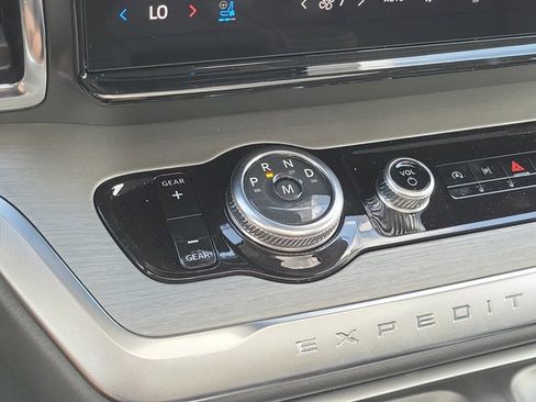 New 2026 Ford Expedition Platinum AWD/4WD image 33