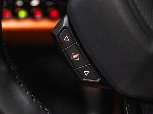 Used 2018 Lamborghini Huracan LP 610-4 AWD/4WD image 19