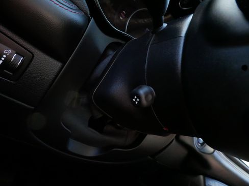 Used 2022 Dodge Durango R/T w/ Blacktop Package AWD/4WD image 27