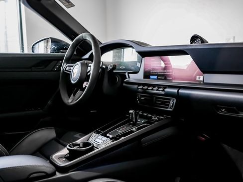 Certified 2025 Porsche 911 Targa 4 GTS image 28