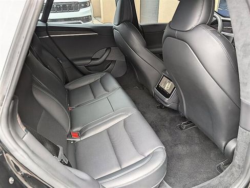 Used 2022 Tesla Model S AWD image 29