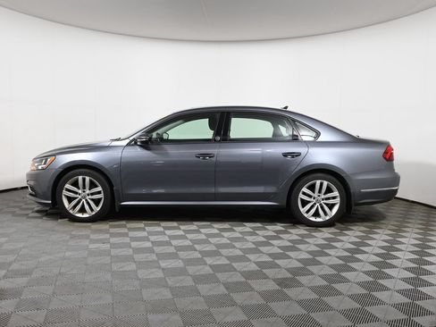 Used 2019 Volkswagen Passat 2.0T Wolfsburg FWD image 2