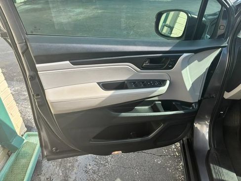 Used 2021 Honda Odyssey EX-L image 15