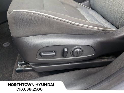 Used 2022 Chevrolet TrailBlazer LT image 29