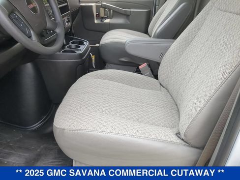 New 2025 GMC Savana 4500 w/ Power Convenience Package RWD image 16