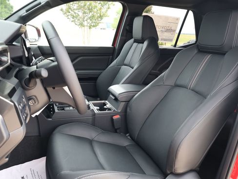New 2026 Toyota 4Runner Limited AWD/4WD image 31