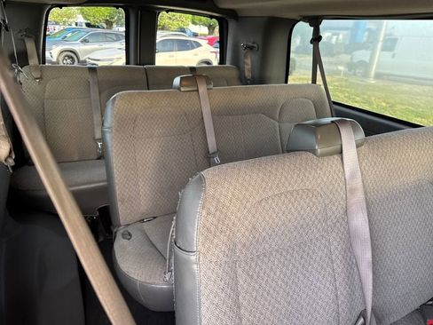 Used 2024 Chevrolet Express 3500 LT w/ LT Preferred Equipment Group RWD image 13