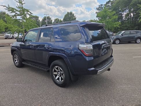 Used 2019 Toyota 4Runner TRD Off-Road Premium AWD/4WD image 5
