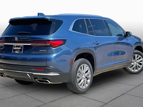 Used 2025 Buick Enclave Preferred w/ Power Package FWD image 13