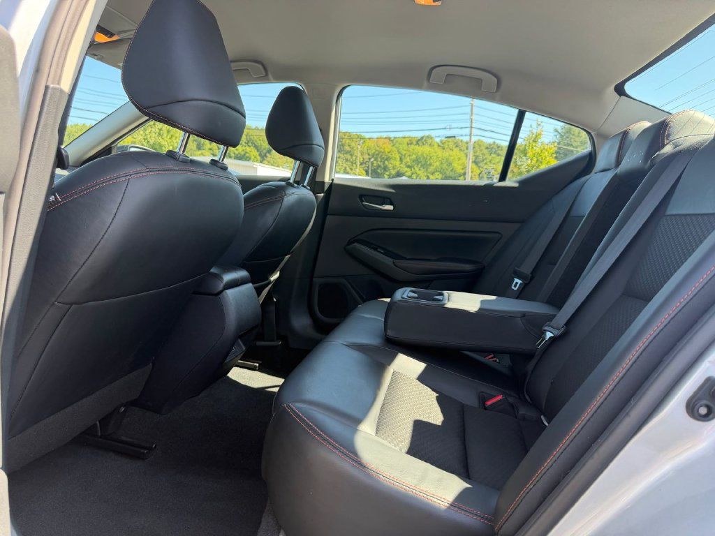 Used 2024 Nissan Altima 2.5 SR FWD image 17