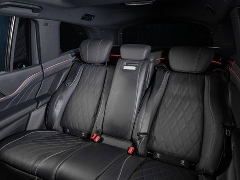 Certified 2024 Mercedes-Benz Maybach GLS 600 4MATIC image 17